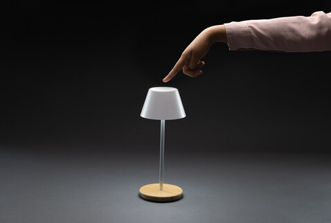 Pure Glow USB-Tischleuchte aus RCS recyceltem Kunststoff weiß bedrucken, Art.-Nr. P513.283 Pure Glow USB-Tischleuchte aus RCS recyceltem Kunststoff weiß bedrucken, Art.-Nr. P513.283