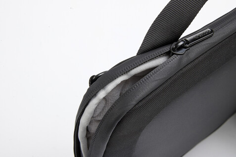 XD Design 16" Laptop Tasche schwarz, grau bedrucken, Art.-Nr. P706.231