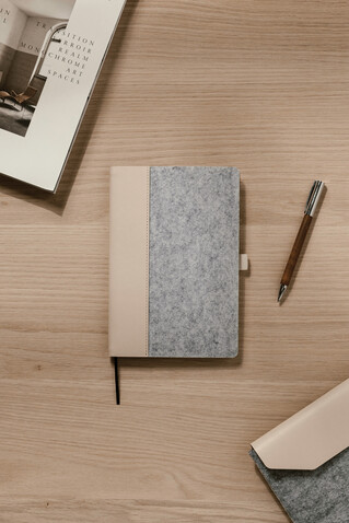 VINGA Albon A5-Notizbuch aus GRS recyceltem Filz grau bedrucken, Art.-Nr. V773012 VINGA Albon A5-Notizbuch aus GRS recyceltem Filz grau bedrucken, Art.-Nr. V773012