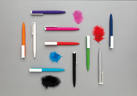 X7 Stift mit Smooth-Touch schwarz, weiß bedrucken, Art.-Nr. P610.631