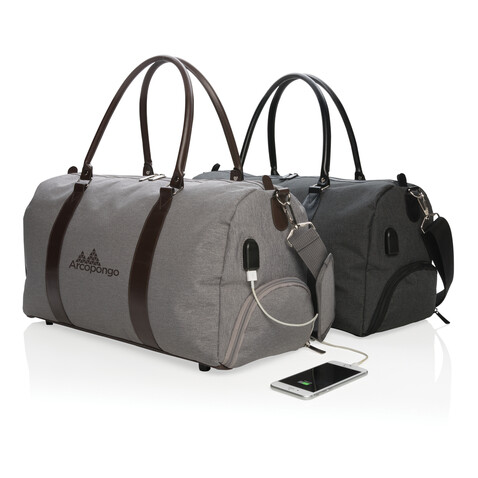 Wochenendtasche mit USB A-Ausgang schwarz bedrucken, Art.-Nr. P707.051 Wochenendtasche mit USB A-Ausgang schwarz bedrucken, Art.-Nr. P707.051