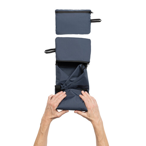 Dillon AWARE™ RPET faltbare Sporttasche navy blau bedrucken, Art.-Nr. P763.1825 Dillon AWARE™ RPET faltbare Sporttasche navy blau bedrucken, Art.-Nr. P763.1825