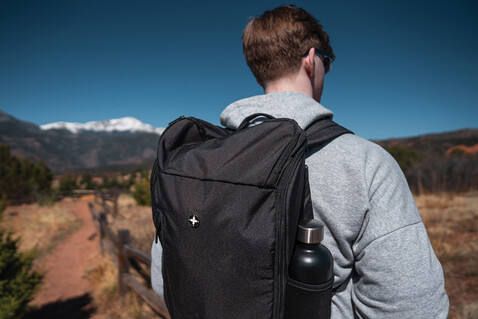 Swiss Peak AWARE™ Easy Access 15.6" Laptop-Rucksack schwarz bedrucken, Art.-Nr. P763.111 Swiss Peak AWARE™ Easy Access 15.6" Laptop-Rucksack schwarz bedrucken, Art.-Nr. P763.111