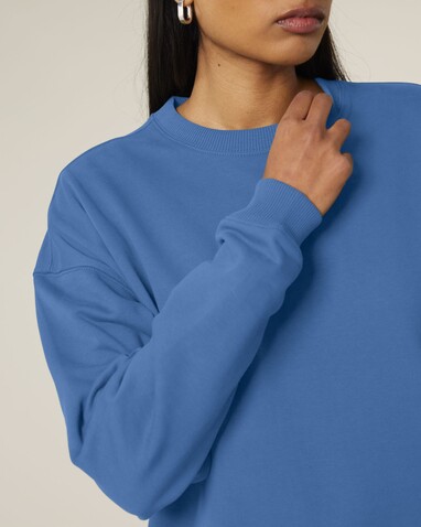 Radder 2.0 - Das Oversized Rundhals-Unisex-Sweatshirt - Mindful Blue - 3XL bedrucken, Art.-Nr. STSU208C7293X Radder 2.0 - Das Oversized Rundhals-Unisex-Sweatshirt - Mindful Blue - 3XL bedrucken, Art.-Nr. STSU208C7293X