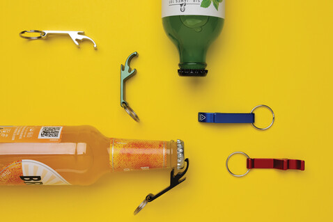Flaschen- und Dosenöffner aus RCS recyceltem Aluminium grün bedrucken, Art.-Nr. P191.7207 Flaschen- und Dosenöffner aus RCS recyceltem Aluminium grün bedrucken, Art.-Nr. P191.7207