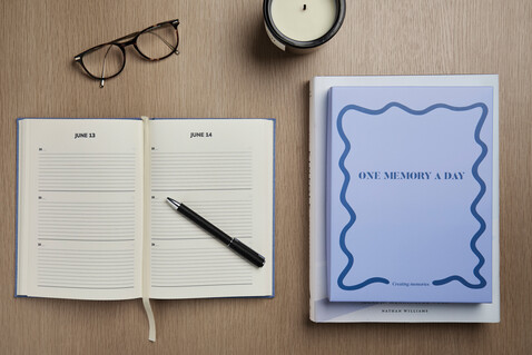 VINGA "One memory a day" GRS-recyceltes Papierjournal blau bedrucken, Art.-Nr. V7730205 VINGA "One memory a day" GRS-recyceltes Papierjournal blau bedrucken, Art.-Nr. V7730205