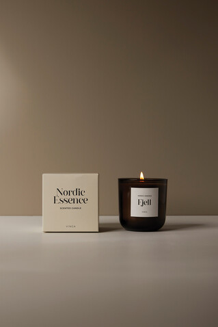 Nordic Essence Duftkerze groß off white, dunkelbraun bedrucken, Art.-Nr. V2620519 Nordic Essence Duftkerze groß off white, dunkelbraun bedrucken, Art.-Nr. V2620519