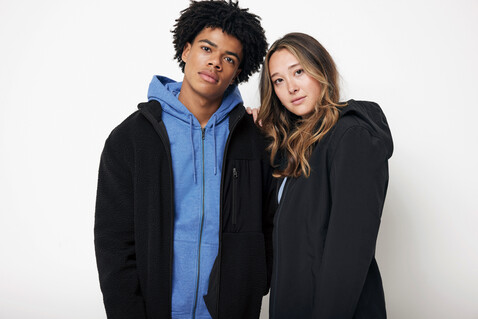 IQONIQ Diran Fleecejacke aus recyceltem Polyesterflor schwarz bedrucken, Art.-Nr. T9800.001.L IQONIQ Diran Fleecejacke aus recyceltem Polyesterflor schwarz bedrucken, Art.-Nr. T9800.001.L