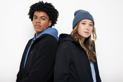 IQONIQ Diran Fleecejacke aus recyceltem Polyesterflor schwarz bedrucken, Art.-Nr. T9800.001.L IQONIQ Diran Fleecejacke aus recyceltem Polyesterflor schwarz bedrucken, Art.-Nr. T9800.001.L