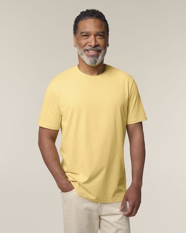 Creator 2.0 - Das Iconic Unisex-T-Shirt - Viva Yellow - 3XL bedrucken, Art.-Nr. STTU169C3563X