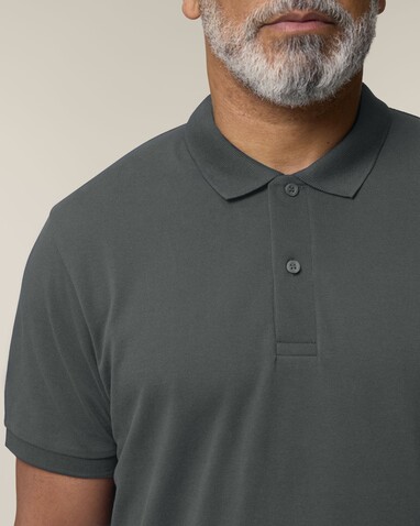 Stanley Coaster - Das Herren-Polo - Anthracite - L bedrucken, Art.-Nr. STPM224C2531L Stanley Coaster - Das Herren-Polo - Anthracite - L bedrucken, Art.-Nr. STPM224C2531L