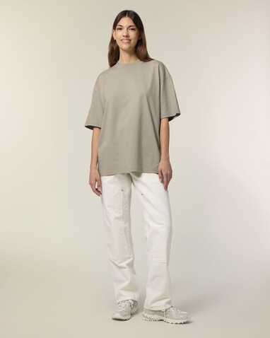 Blaster 2.0 - Das Oversized Unisex-T-Shirt mit Stehkragen - Stone - M bedrucken, Art.-Nr. STTU959C3581M