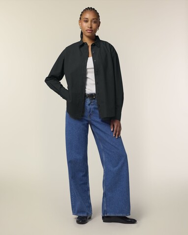 Stella Styler Shirt - Das Relaxed Damen-Popelinehemd - Black - M bedrucken, Art.-Nr. STWW973C0021M Stella Styler Shirt - Das Relaxed Damen-Popelinehemd - Black - M bedrucken, Art.-Nr. STWW973C0021M