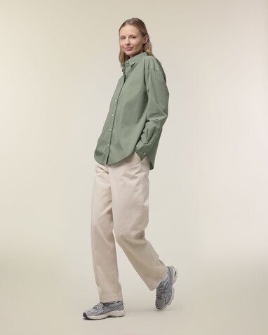 Stella Styler Shirt - Das Relaxed Damen-Popelinehemd - Soft Khaki - XL bedrucken, Art.-Nr. STWW973C3671X