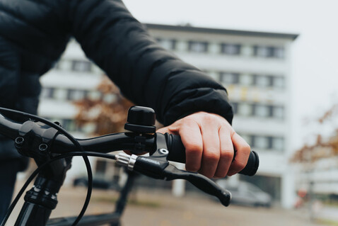 Pedalfinder Fahrradklingel mit weltweiter Ortung schwarz bedrucken, Art.-Nr. P301.6101 Pedalfinder Fahrradklingel mit weltweiter Ortung schwarz bedrucken, Art.-Nr. P301.6101