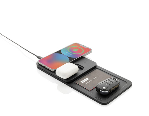 Swiss Peak 3-in-1- Wireless-Charging Desk-Tray aus RCS rPU schwarz bedrucken, Art.-Nr. P309.0401 Swiss Peak 3-in-1- Wireless-Charging Desk-Tray aus RCS rPU schwarz bedrucken, Art.-Nr. P309.0401