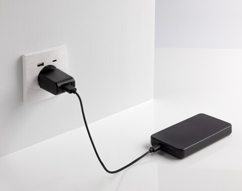 Boostcore 10.000mAh Powerbank aus RCS rec. Kunststoff schwarz bedrucken, Art.-Nr. P322.5601 Boostcore 10.000mAh Powerbank aus RCS rec. Kunststoff schwarz bedrucken, Art.-Nr. P322.5601