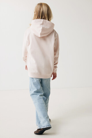 IQONIQ Yengo KidsHoodie mit Seitentaschen aus rec. Baumwolle cloud pink bedrucken, Art.-Nr. T6404.039.78 IQONIQ Yengo KidsHoodie mit Seitentaschen aus rec. Baumwolle cloud pink bedrucken, Art.-Nr. T6404.039.78