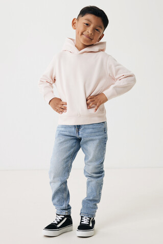 IQONIQ Yengo KidsHoodie mit Seitentaschen aus rec. Baumwolle cloud pink bedrucken, Art.-Nr. T6404.039.78 IQONIQ Yengo KidsHoodie mit Seitentaschen aus rec. Baumwolle cloud pink bedrucken, Art.-Nr. T6404.039.78