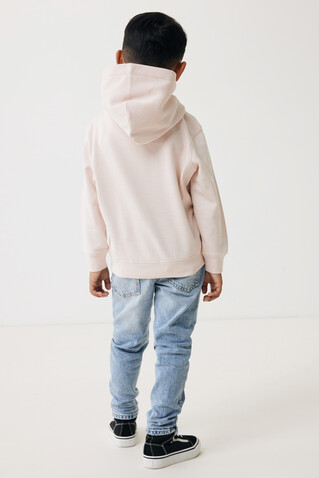 IQONIQ Yengo KidsHoodie mit Seitentaschen aus rec. Baumwolle cloud pink bedrucken, Art.-Nr. T6404.039.78 IQONIQ Yengo KidsHoodie mit Seitentaschen aus rec. Baumwolle cloud pink bedrucken, Art.-Nr. T6404.039.78