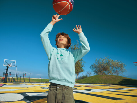 IQONIQ Yengo KidsHoodie mit Seitentaschen aus rec. Baumwolle crushed mint bedrucken, Art.-Nr. T6404.037.78