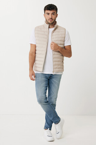 IQONIQ Meru Herren Bodywarmer aus recyceltem Polyester beige bedrucken, Art.-Nr. T1702.030.L IQONIQ Meru Herren Bodywarmer aus recyceltem Polyester beige bedrucken, Art.-Nr. T1702.030.L