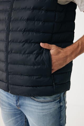 IQONIQ Meru Herren Bodywarmer aus recyceltem Polyester schwarz bedrucken, Art.-Nr. T1702.001.4XL
