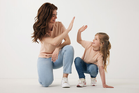 IQONIQ Yala Damen T-Shirt aus recycelter Baumwolle peach nectar bedrucken, Art.-Nr. T4100.038.S IQONIQ Yala Damen T-Shirt aus recycelter Baumwolle peach nectar bedrucken, Art.-Nr. T4100.038.S