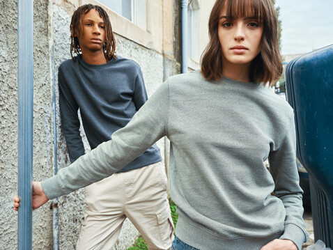 IQONIQ Denali ungefärbt. Rundhals-Sweater aus recycelter BW heather green bedrucken, Art.-Nr. T9301.015.L