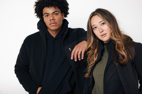 IQONIQ Yoho Relax-Hoodie aus recycelter Baumwolle schwarz bedrucken, Art.-Nr. T9402.001.XXS IQONIQ Yoho Relax-Hoodie aus recycelter Baumwolle schwarz bedrucken, Art.-Nr. T9402.001.XXS