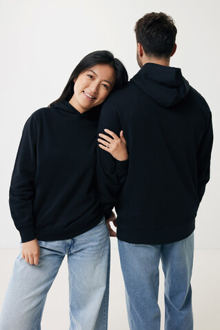 IQONIQ Yengo Hoodie mit Seitentaschen aus rec. Baumwolle schwarz bedrucken, Art.-Nr. T9405.001.M IQONIQ Yengo Hoodie mit Seitentaschen aus rec. Baumwolle schwarz bedrucken, Art.-Nr. T9405.001.M