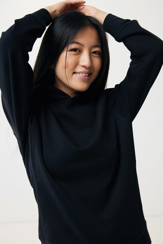 IQONIQ Yengo Hoodie mit Seitentaschen aus rec. Baumwolle schwarz bedrucken, Art.-Nr. T9405.001.M IQONIQ Yengo Hoodie mit Seitentaschen aus rec. Baumwolle schwarz bedrucken, Art.-Nr. T9405.001.M