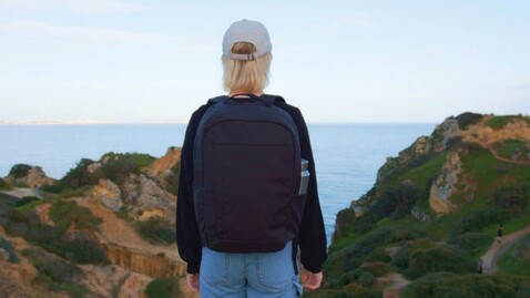 Swiss Peak Aware™ Edin 100% RPET 15,6" Laptop Rucksack schwarz bedrucken, Art.-Nr. P763.4801 Swiss Peak Aware™ Edin 100% RPET 15,6" Laptop Rucksack schwarz bedrucken, Art.-Nr. P763.4801
