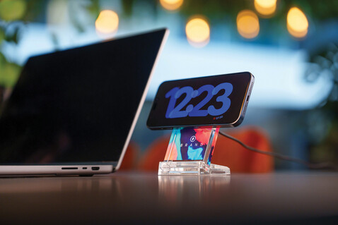Magcharge 15W magnetischer Wireless-Charging-Stand transparent bedrucken, Art.-Nr. P309.0800 Magcharge 15W magnetischer Wireless-Charging-Stand transparent bedrucken, Art.-Nr. P309.0800
