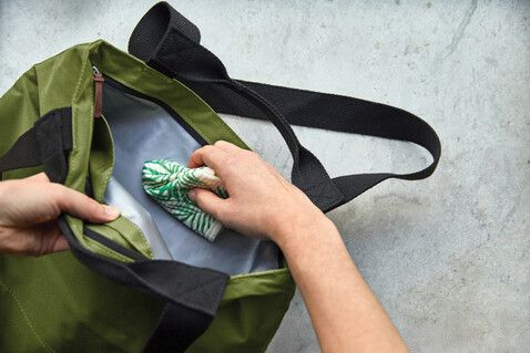 Black+Blum isolierte 16L Trage- & Kühltasche Moosgrün bedrucken, Art.-Nr. P439.1934 Black+Blum isolierte 16L Trage- & Kühltasche Moosgrün bedrucken, Art.-Nr. P439.1934
