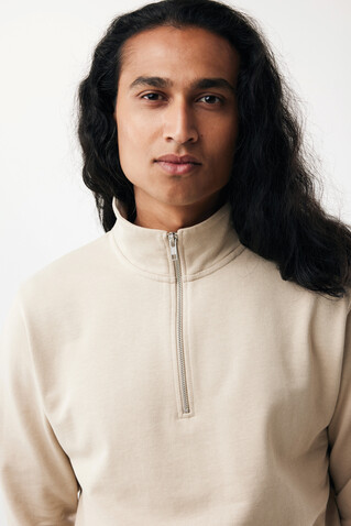 IQONIQ Elgon Quarter-Zip-Sweater aus rec. Baumwolle desert bedrucken, Art.-Nr. T9601.006.XL IQONIQ Elgon Quarter-Zip-Sweater aus rec. Baumwolle desert bedrucken, Art.-Nr. T9601.006.XL