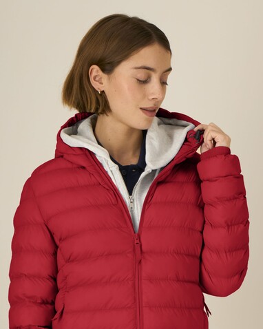 Stella Voyager 2.0 - Die wattierte Damen-Jacke - Red - XXL bedrucken, Art.-Nr. STJW191C0042X Stella Voyager 2.0 - Die wattierte Damen-Jacke - Red - XXL bedrucken, Art.-Nr. STJW191C0042X