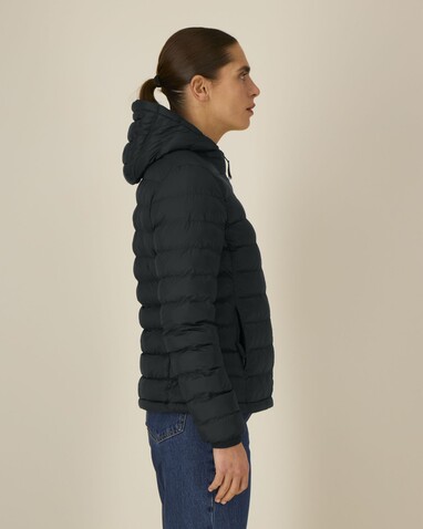 Stella Voyager 2.0 - Die wattierte Damen-Jacke - Black - XS bedrucken, Art.-Nr. STJW191C002XS Stella Voyager 2.0 - Die wattierte Damen-Jacke - Black - XS bedrucken, Art.-Nr. STJW191C002XS