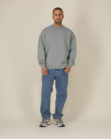 Radder 2.0 - Das Oversized Rundhals-Unisex-Sweatshirt - Misty Grey - S bedrucken, Art.-Nr. STSU208C1381S