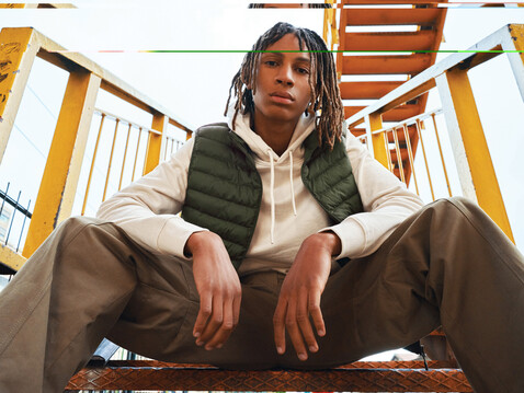 IQONIQ Meru Herren Bodywarmer aus recyceltem Polyester khaki bedrucken, Art.-Nr. T1702.020.L IQONIQ Meru Herren Bodywarmer aus recyceltem Polyester khaki bedrucken, Art.-Nr. T1702.020.L