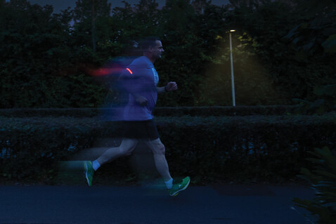 Lumi Sprint wiederaufladbares LED Lauflicht aus RCS rec. ABS grau bedrucken, Art.-Nr. P239.4402