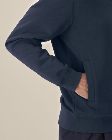 Trailer 2.0 - Das Unisex-Sweatshirt mit Reißverschluss und Stehkragen - French Navy - L bedrucken, Art.-Nr. STSU253C7271L Trailer 2.0 - Das Unisex-Sweatshirt mit Reißverschluss und Stehkragen - French Navy - L bedrucken, Art.-Nr. STSU253C7271L