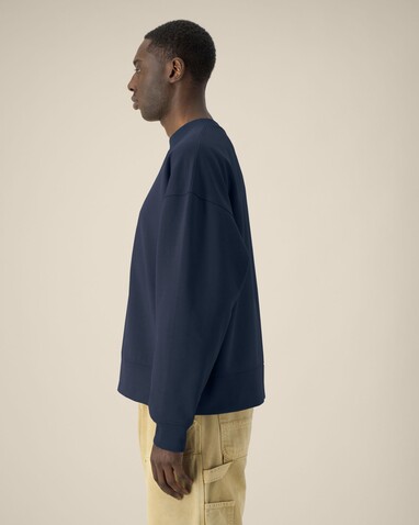 Ryler - Das Boxy Rundhals-Unisex-Sweatshirt aus recycelter Baumwolle - French Navy - 3XL bedrucken, Art.-Nr. STSU255C7273X Ryler - Das Boxy Rundhals-Unisex-Sweatshirt aus recycelter Baumwolle - French Navy - 3XL bedrucken, Art.-Nr. STSU255C7273X