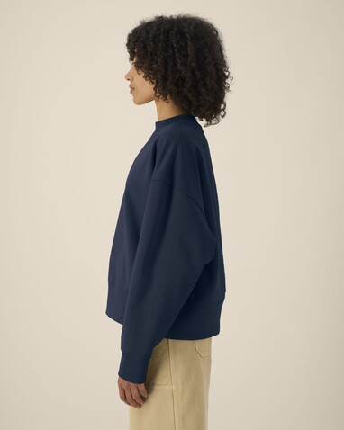 Ryler - Das Boxy Rundhals-Unisex-Sweatshirt aus recycelter Baumwolle - French Navy - 3XL bedrucken, Art.-Nr. STSU255C7273X Ryler - Das Boxy Rundhals-Unisex-Sweatshirt aus recycelter Baumwolle - French Navy - 3XL bedrucken, Art.-Nr. STSU255C7273X