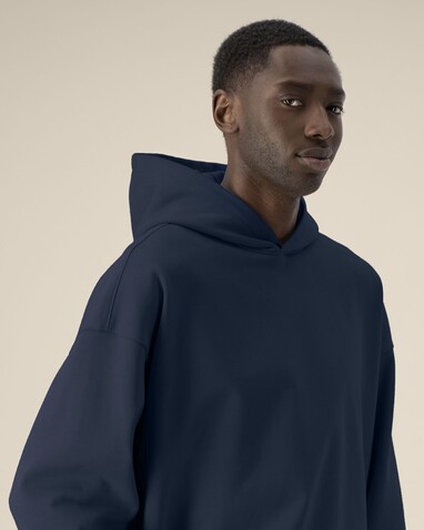 Voicer - Der Boxy Unisex-Hoodie aus recycelter Baumwolle - French Navy - XS bedrucken, Art.-Nr. STSU256C727XS Voicer - Der Boxy Unisex-Hoodie aus recycelter Baumwolle - French Navy - XS bedrucken, Art.-Nr. STSU256C727XS