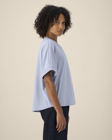 Stella Collider - Das Oversized Damen-T-Shirt mit gekrempelten Ärmeln - Serene Blue - XS bedrucken, Art.-Nr. STTW089C057XS