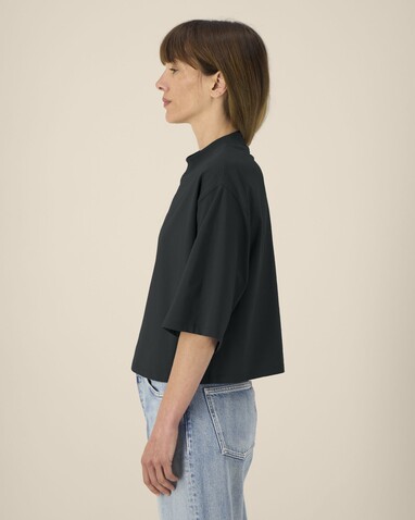 Stella Raya - Das kurze Damen-T-Shirt aus recycelter Baumwolle - Black - S bedrucken, Art.-Nr. STTW259C0021S Stella Raya - Das kurze Damen-T-Shirt aus recycelter Baumwolle - Black - S bedrucken, Art.-Nr. STTW259C0021S