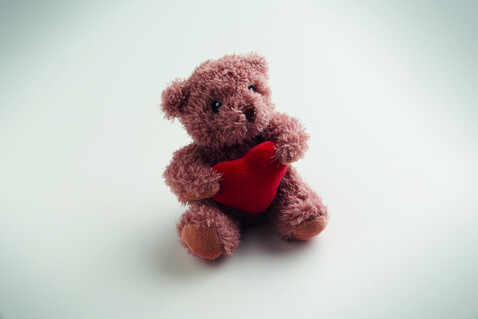 Teddybär mit Herz - Rot bedrucken, Art.-Nr. MO2802-05 Teddybär mit Herz - Rot bedrucken, Art.-Nr. MO2802-05