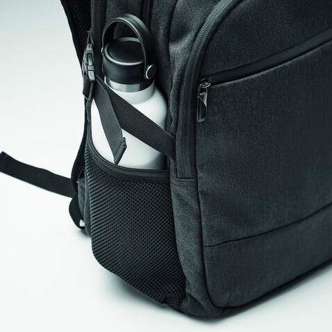 Laptop-Rucksack 600D RPET - Schwarz bedrucken, Art.-Nr. MO2047-03