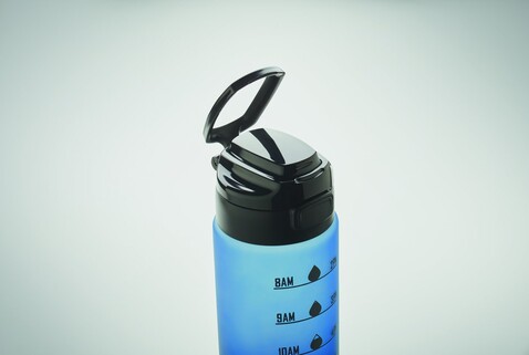Sport-Trinkflasche RPET 1L - Blau bedrucken, Art.-Nr. MO2409-04 Sport-Trinkflasche RPET 1L - Blau bedrucken, Art.-Nr. MO2409-04